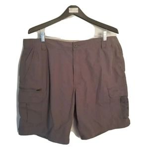 Red Head Brand Gray Cargo Mens Shorts Size 42, 9‎ Inseam elastic waist